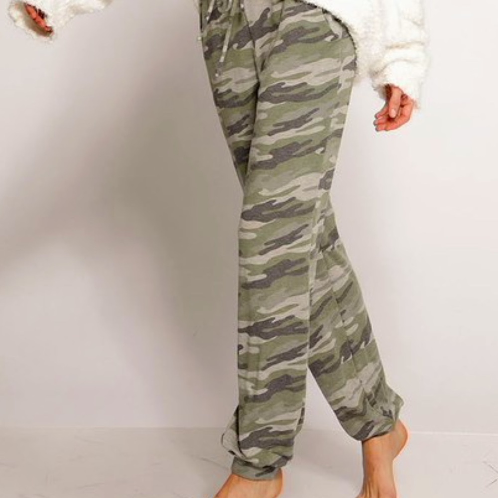 At home Camo Joggers